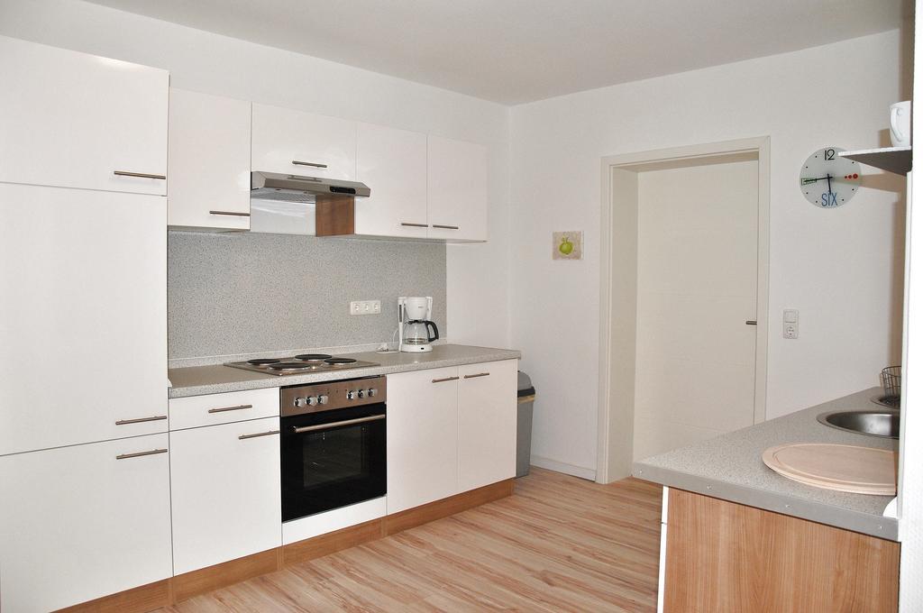 Ferienwohnung Direkt In Sassnitz Phòng bức ảnh